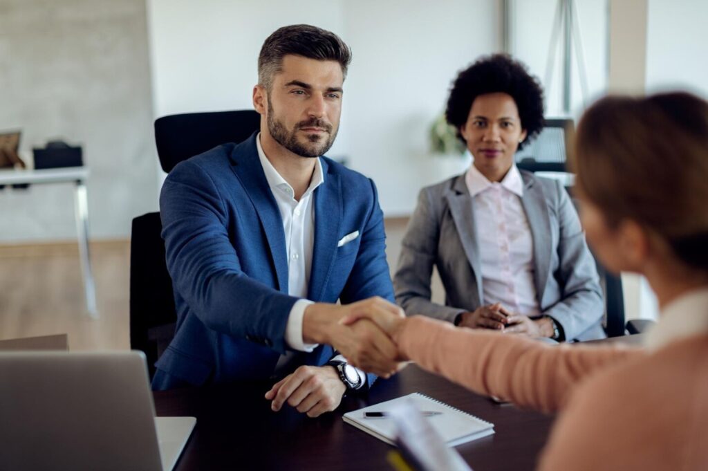 Que errores evitar al implementar outplacement